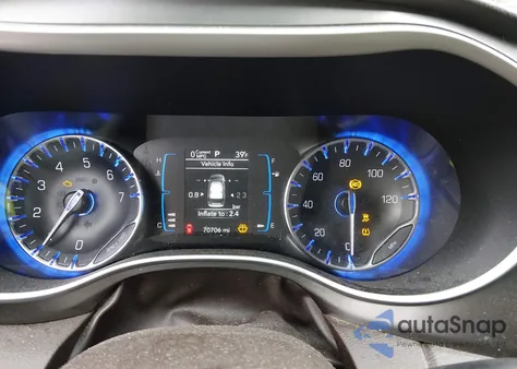 2017 Chrysler Pacifica Lx z USA, uszkodzony, nr VIN 2C4RC1CGXHR515649